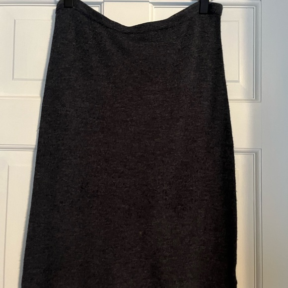 Cabi #626 Gray soft knit Skirt, Top or scarf - Picture 2 of 3